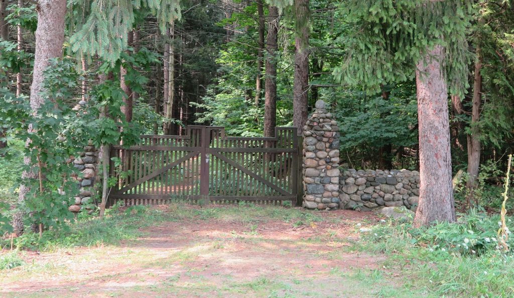 Mysterious Gate